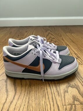 Nike Dunks Low-Top Sneakers